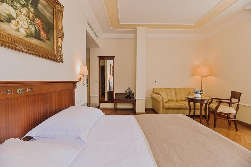 Amadria Park Agava Hotel 4*
